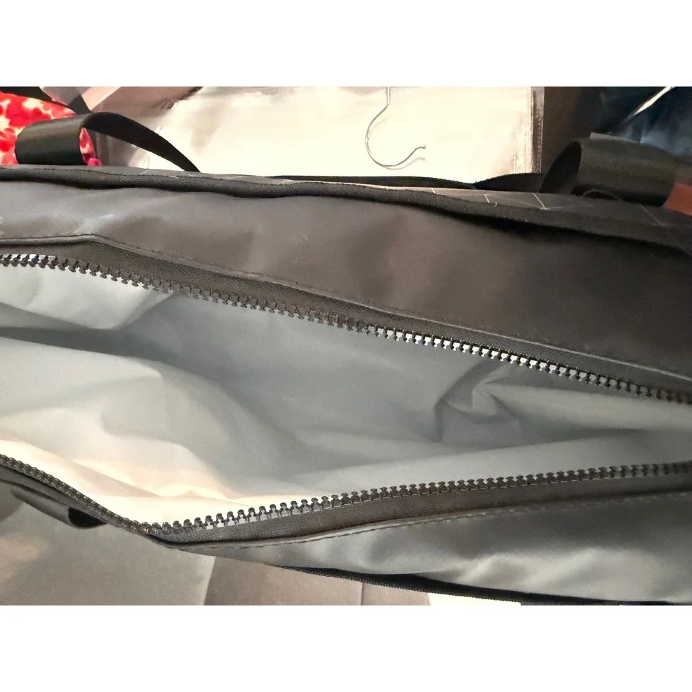 Columbus Crew White Claw MLS Soccer Insulated Cooler Bag Black Soft Sided‎ Tote